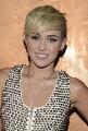  Miley Cyrus volvió a las andanzas y alborotó las redes en topless